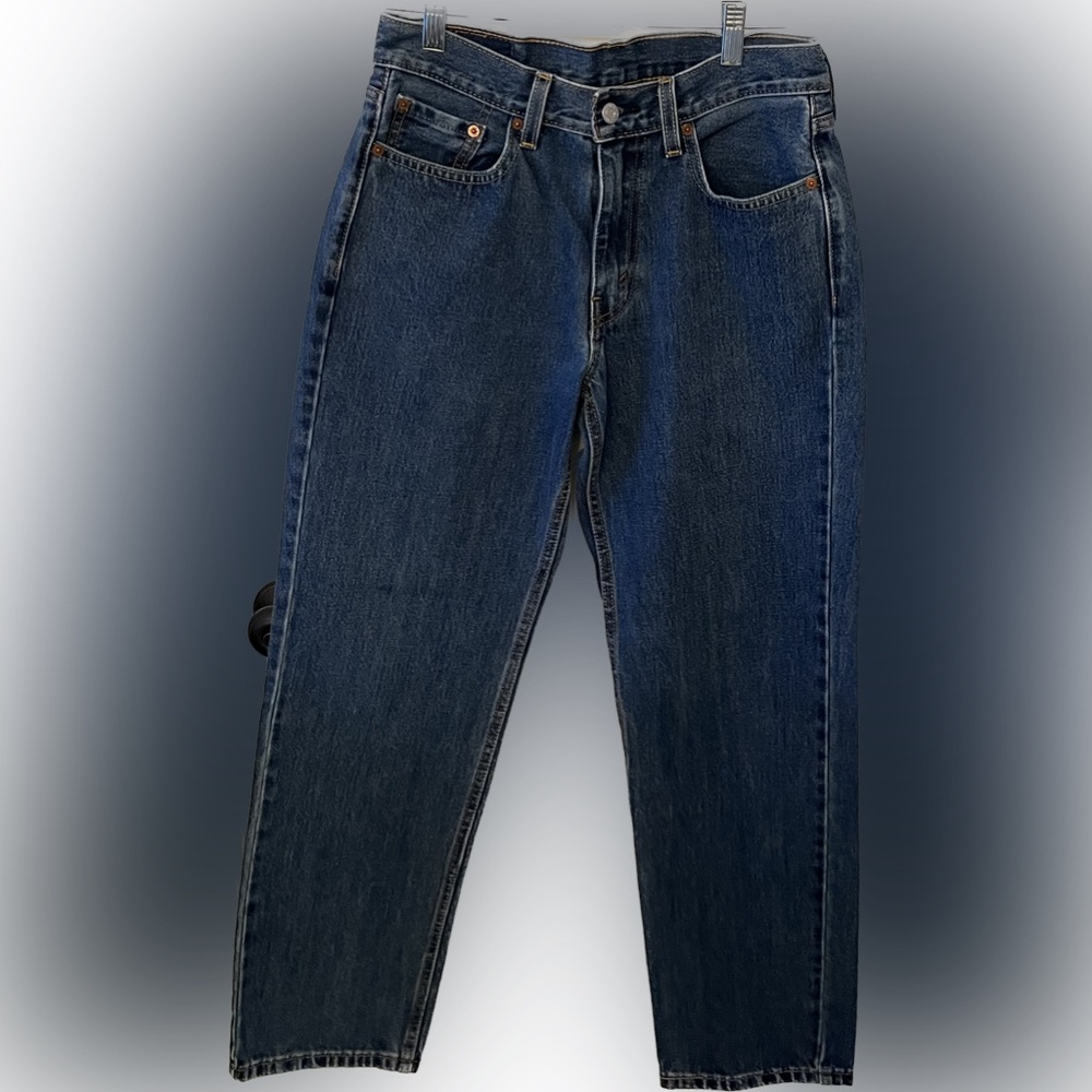 Vintage Men’s Levi 550 Relaxed-Fit Jeans. Size 30x32. Color Blue.